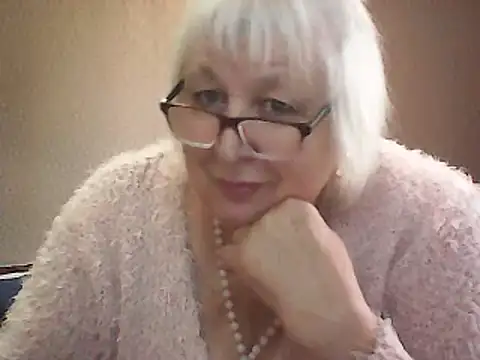 Alexia64231 online show from September 16, 4:57 am