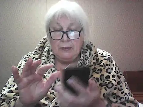 Alexia64231 online show from October 6, 4:59 pm