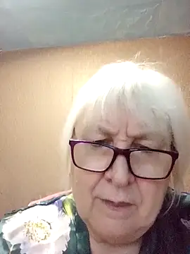 Alexia64231 online show from December 2, 4:29 am