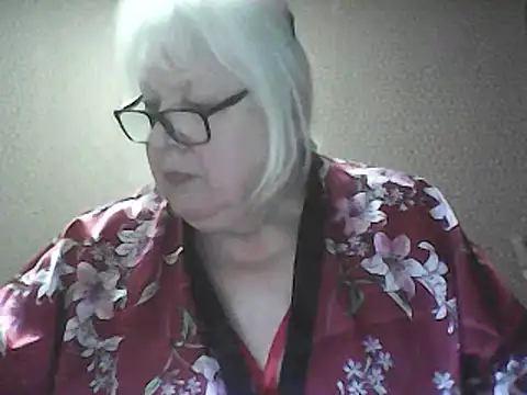 Alexia64231 online show from March 21, 10:46 pm