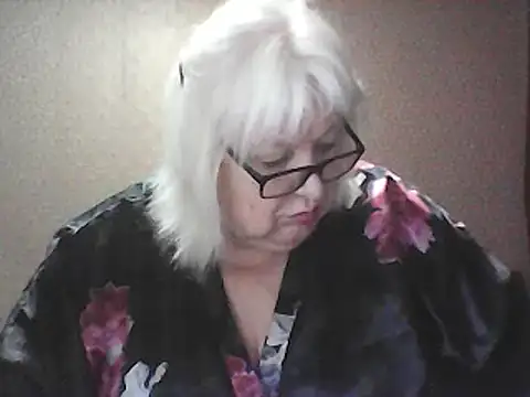 Alexia64231 online show from March 27, 3:56 am