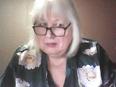 Alexia64231 online show from April 9, 10:37 pm