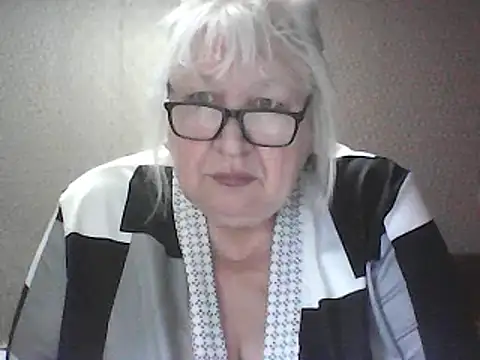 Alexia64231 online show from April 25, 2:14 am