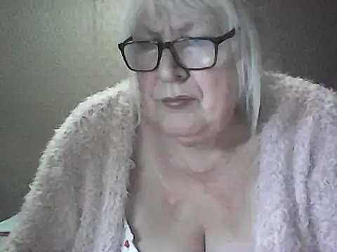 Alexia64231 online show from April 27, 2:53 am