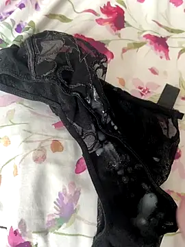 Snapshot of RichyO1977 chatting on October 16, 1:45 pm RichyO1977 online show from October 16, 1:45 pm