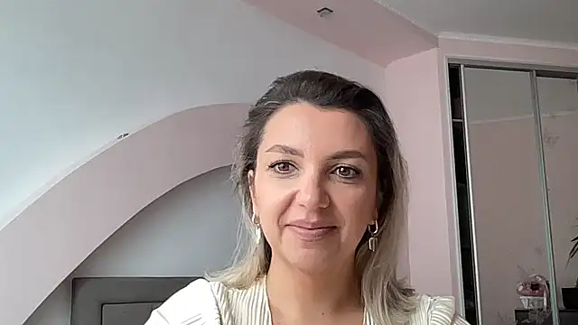 Snapshot of Beautysoul_ chatting on September 14, 9:30 am Beautysoul  online show from September 14, 9:30 am