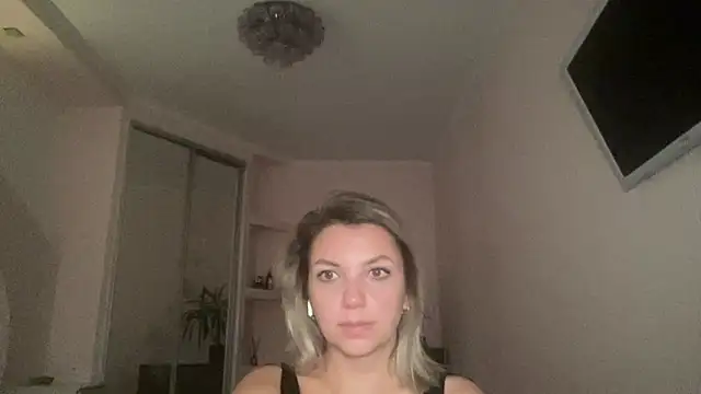 Snapshot of Beautysoul_ chatting on October 3, 7:55 pm Beautysoul  online show from October 3, 7:55 pm
