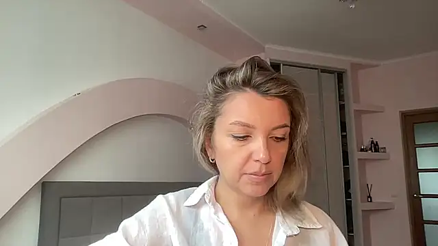 Snapshot of Beautysoul_ chatting on October 12, 8:57 am Beautysoul  online show from October 12, 8:57 am
