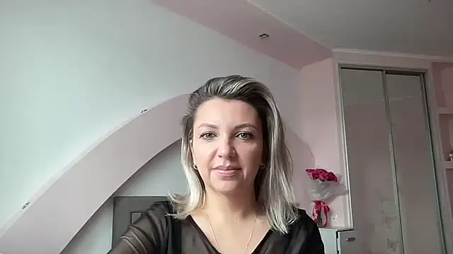Snapshot of Beautysoul_ chatting on October 13, 8:47 am Beautysoul  online show from October 13, 8:47 am