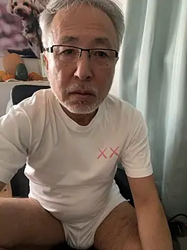 gholly2007 online show from November 19, 2:11 am