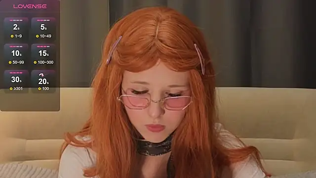 Snapshot of Lunar_x chatting on October 18, 7:14 pm Lunar x online show from October 18, 7:14 pm