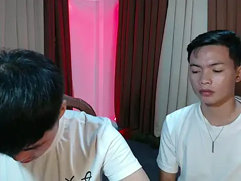 hot emman online show from February 19, 1:56 am