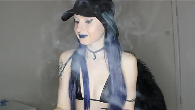 midnightsiren777 online show from March 6, 6:26 pm