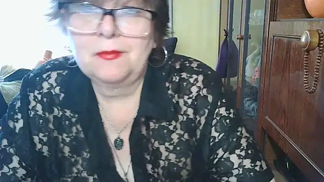 VeronicaGold511 online show from June 13, 8:01 am