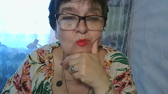 VeronicaGold511 online show from July 2, 7:14 am