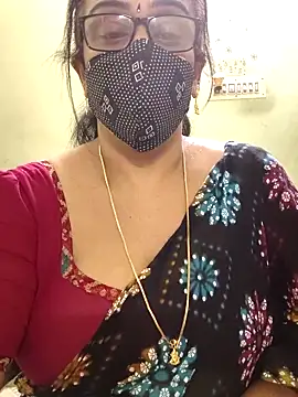 Snapshot of sweet-lotus chatting on April 5, 1:41 pm sweet-lotus online show from April 5, 1:41 pm