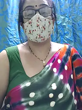 Snapshot of sweet-lotus chatting on April 28, 7:19 pm sweet-lotus online show from April 28, 7:19 pm