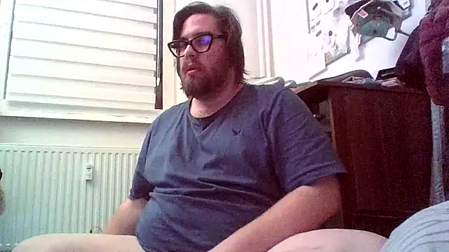 Snapshot of chubbyDavid1998 chatting on January 10, 11:31 pm chubbyDavid1998 online show from January 10, 11:31 pm