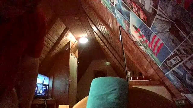 Snapshot of chubbyDavid1998 chatting on March 19, 6:23 pm chubbyDavid1998 online show from March 19, 6:23 pm