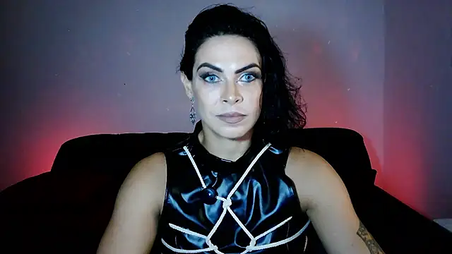 Snapshot of Veronnaink chatting on May 7, 4:23 pm Veronnaink online show from May 7, 4:23 pm