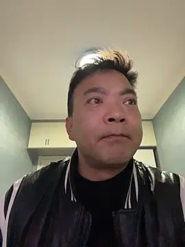 Snapshot of gghx666 chatting on January 14, 10:47 pm gghx666 online show from January 14, 10:47 pm