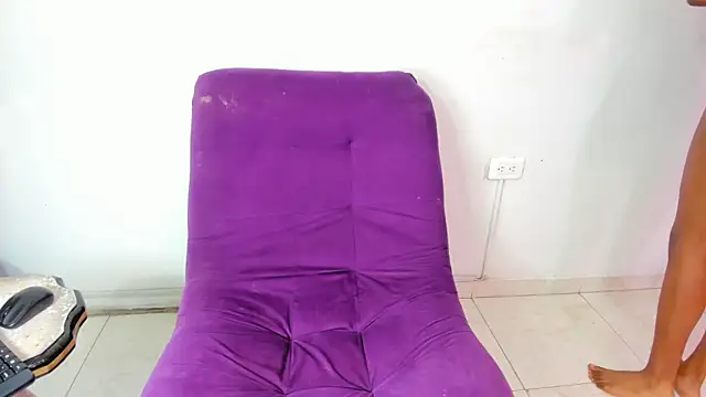 Nini Beyker online show from November 24, 1:11 pm