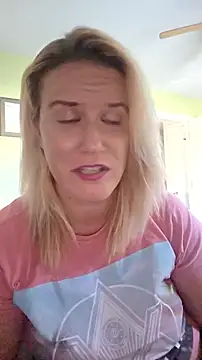 Snapshot of RhondaRump chatting on November 14, 4:49 pm RhondaRump online show from November 14, 4:49 pm