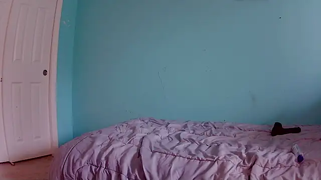 Snapshot of RhondaRump chatting on December 18, 6:03 pm RhondaRump online show from December 18, 6:03 pm