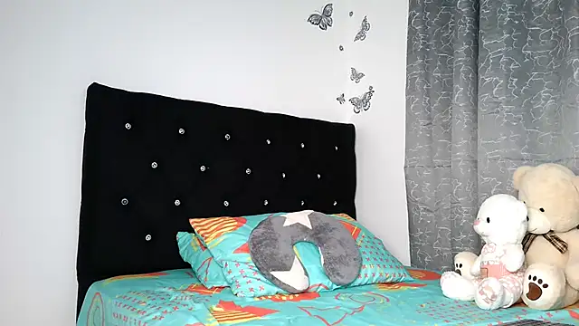 Snapshot of abella-lemus chatting on December 4, 1:48 am abella-lemus online show from December 4, 1:48 am