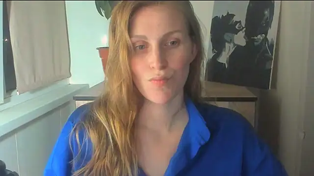 JuliaMuuun online show from April 18, 6:56 pm