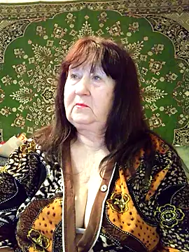 CrystalLime6411 online show from February 9, 10:25 pm