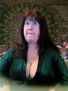 CrystalLime6411 online show from March 17, 7:44 am