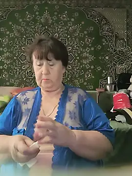 CrystalLime6411 online show from August 3, 11:48 am