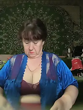 CrystalLime6411 online show from August 4, 5:21 am