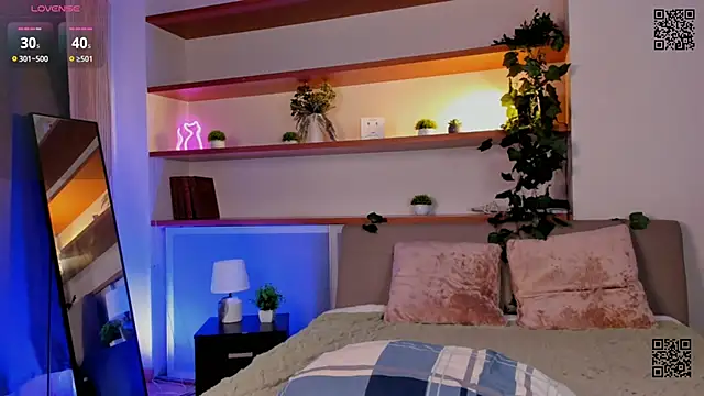 Snapshot of CarolSutton chatting on October 23, 3:11 pm CarolSutton online show from October 23, 3:11 pm