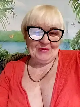 VioletSweet5566 online show from April 9, 8:09 am