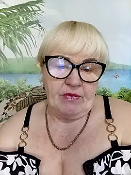 VioletSweet5566 online show from May 3, 5:57 am
