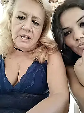 Snapshot of Belladama61 chatting on October 17, 12:19 pm Belladama61 online show from October 17, 12:19 pm