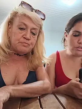 Snapshot of Belladama61 chatting on June 17, 11:01 am Belladama61 online show from June 17, 11:01 am