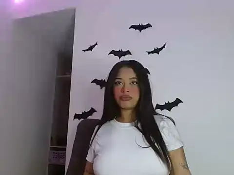 Snapshot of reina_reina chatting on October 29, 10:11 pm reina reina online show from October 29, 10:11 pm