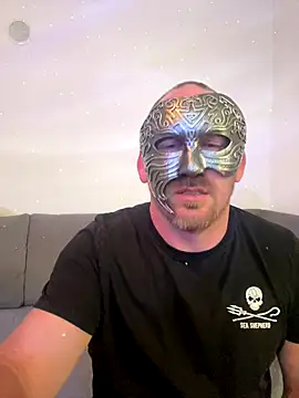 Snapshot of Celin_Luca210 chatting on September 10, 6:19 pm Celin Luca210 online show from September 10, 6:19 pm