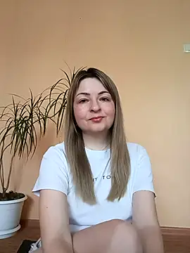 Snapshot of Kate2891 chatting on May 15, 5:03 am Kate2891 online show from May 15, 5:03 am