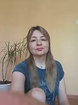 Snapshot of Kate2891 chatting on June 5, 5:03 am Kate2891 online show from June 5, 5:03 am