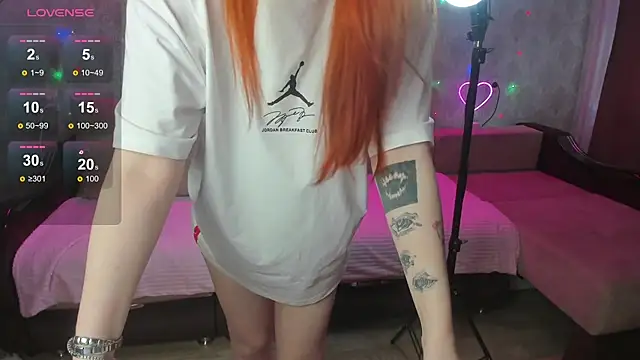 Molly Kitty online show from September 18, 2:35 am