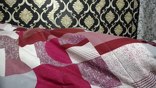 Snapshot of Ozimpho chatting on November 25, 7:58 pm Ozimpho online show from November 25, 7:58 pm