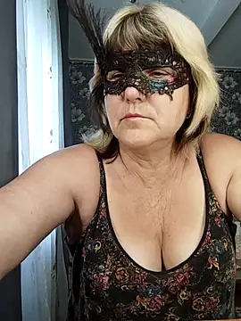AliceGold5231 online show from May 11, 5:24 am