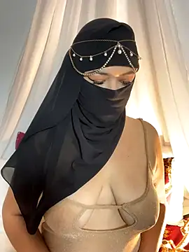 Snapshot of Amyraa_ chatting on October 22, 1:11 pm Amyraa online show from October 22, 1:11 pm