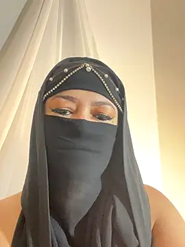 Snapshot of Amyraa_ chatting on November 19, 1:11 pm Amyraa online show from November 19, 1:11 pm