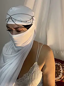 Snapshot of Amyraa_ chatting on November 27, 1:24 pm Amyraa online show from November 27, 1:24 pm