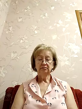 Snapshot of AlikaSwan5821 chatting on September 17, 12:07 pm AlikaSwan5821 online show from September 17, 12:07 pm